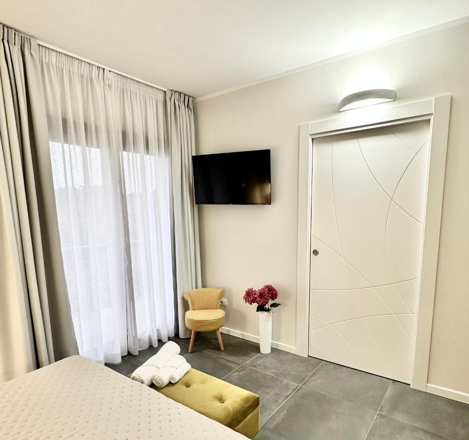 Hotel Karasole à San Teodoro  Extérieur photo