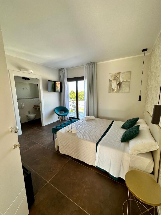 Hotel Karasole à San Teodoro  Extérieur photo